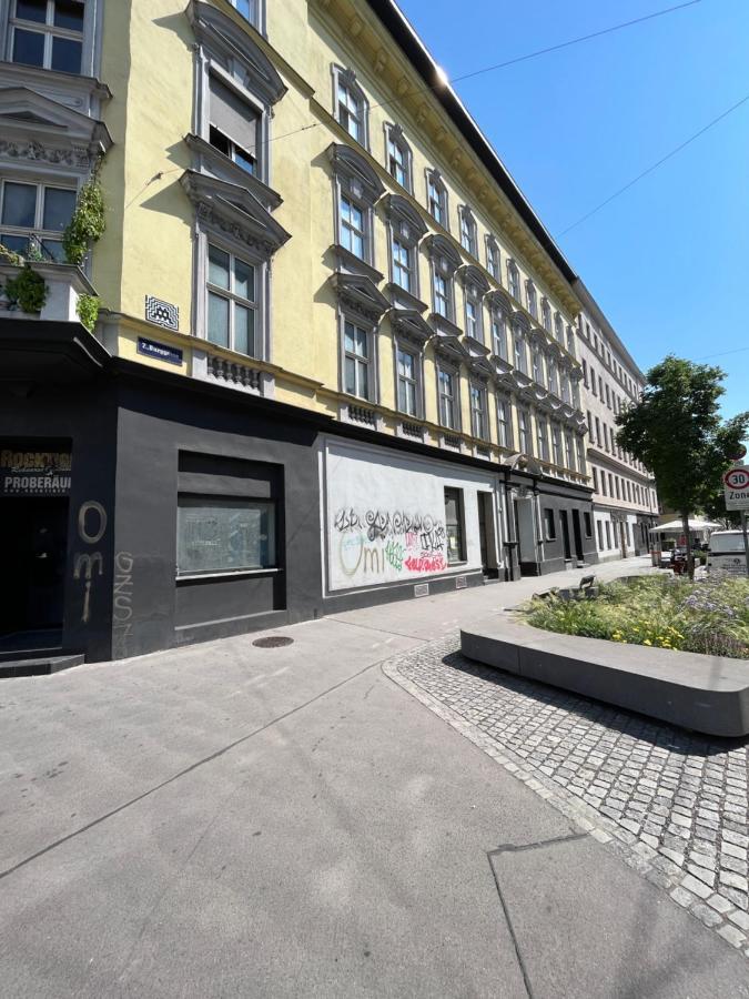 Sunny Apartment Next To Metro 1Br Wenen Buitenkant foto
