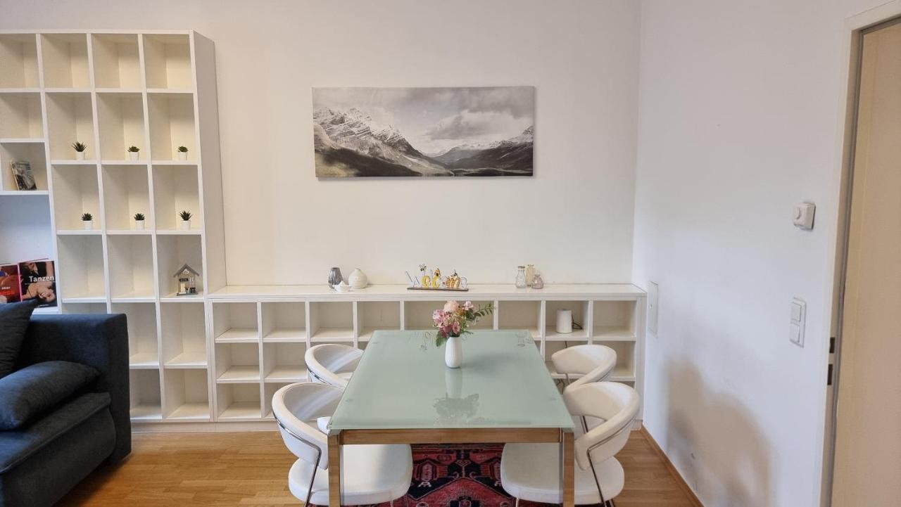 Sunny Apartment Next To Metro 1Br Wenen Buitenkant foto
