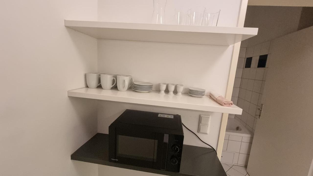 Sunny Apartment Next To Metro 1Br Wenen Buitenkant foto