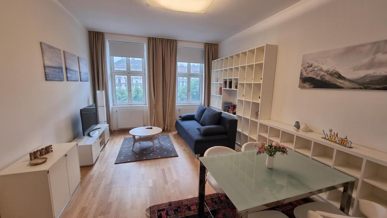 Sunny Apartment Next To Metro 1Br Wenen Buitenkant foto