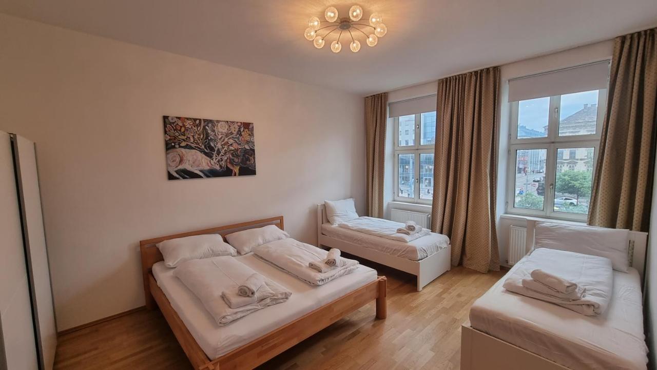 Sunny Apartment Next To Metro 1Br Wenen Buitenkant foto